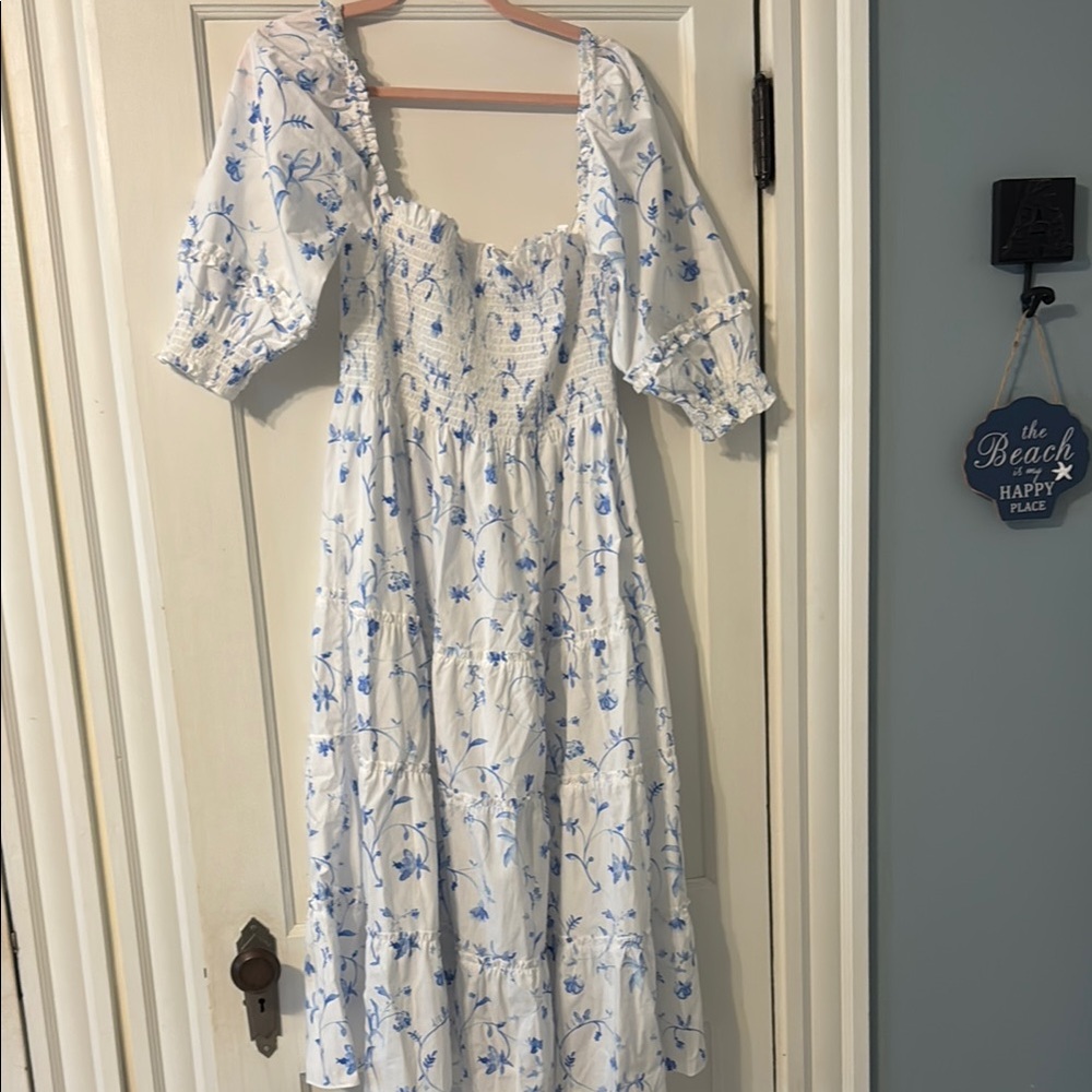 Hill House White and Blue Puff Sleeve Sundress